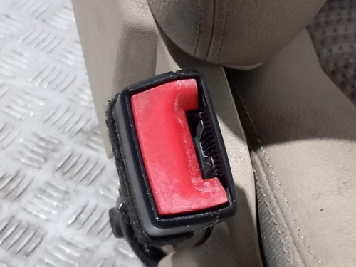  ASIENTO DELANTERO IZQUIERDO Mercedes-Benz CLASE B (BM 245) 