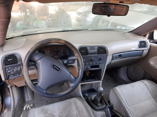  VOLVO S40 BERLINA 