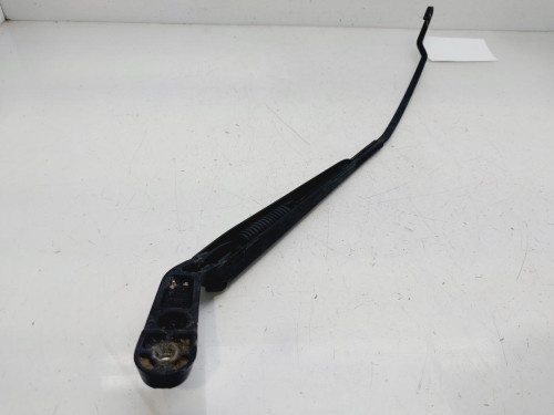 BRAZO LIMPIA DELANTERO DERECHO Volkswagen GOLF IV BERLINA (1J1)(10.1997) 
