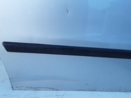 PUERTA TRASERA DERECHA 