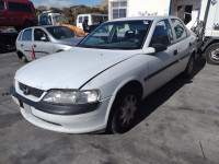 OPEL VECTRA B BERLINA