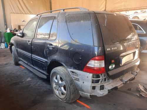 MERCEDES-BENZ CLASE ML (BM 163) — vehículo donante para recambios 