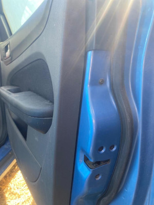 CERRADURA PUERTA DELANTERA DERECHA