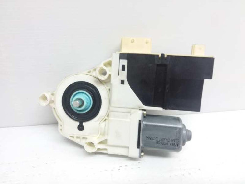 MOTOR ELEVALUNAS DELANTERO DERECHO CITROEN C4 BERLINA 
