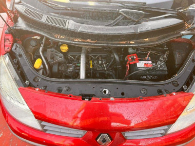 RENAULT SCENIC II (JM)