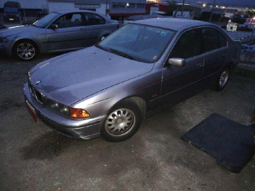 BMW SERIE 5 BERLINA (E39) — автомобиль-донор на запчасти 