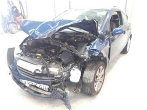 OPEL CORSA D — vehículo donante para recambios 