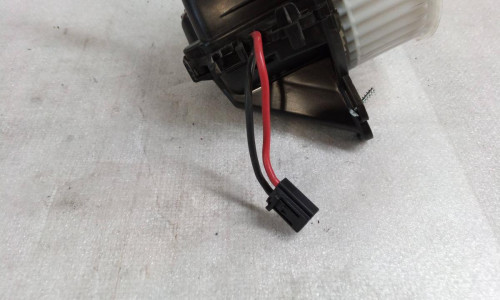  MOTOR CALEFACCION VOLKSWAGEN POLO VI (AE1) 