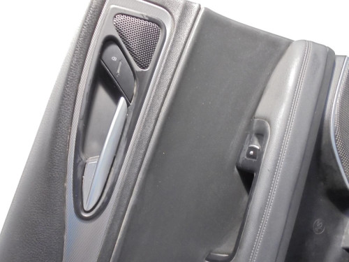 GUARNECIDO PUERTA TRASERA IZQUIERDA Alfa Romeo STELVIO (630) 