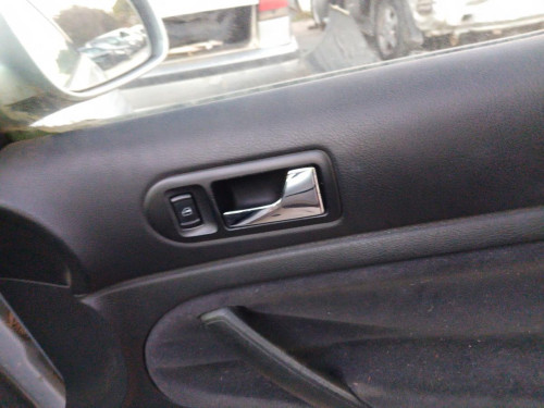 MANETA INTERIOR DELANTERA DERECHA de segunda mano