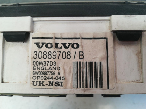  CUADRO INSTRUMENTOS Volvo S40 BERLINA 