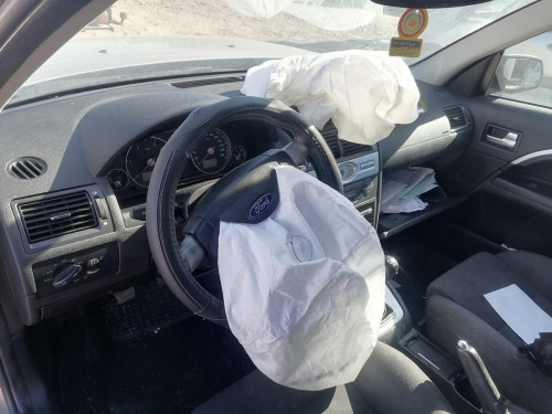 FORD MONDEO BERLINA (GE) — vehículo donante para recambios 