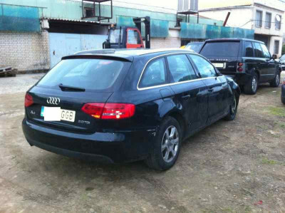 AUDI A4 BERLINA (8K2)