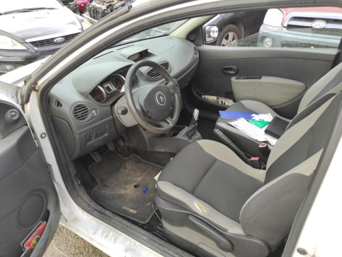 RENAULT CLIO III — автомобиль-донор на запчасти 