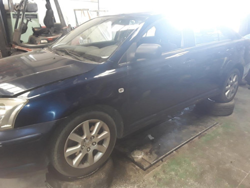 TOYOTA AVENSIS BERLINA (T25) — автомобиль-донор на запчасти 