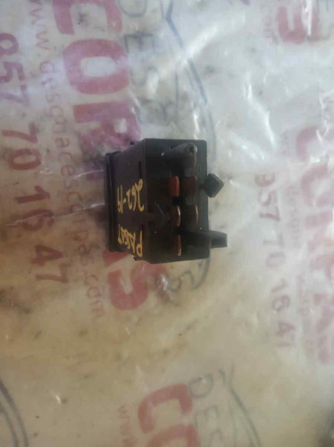  INTERRUPTOR VOLKSWAGEN PASSAT BERLINA (3B2) 