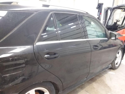 PUERTA TRASERA DERECHA Mercedes-Benz CLASE ML (BM 166) 