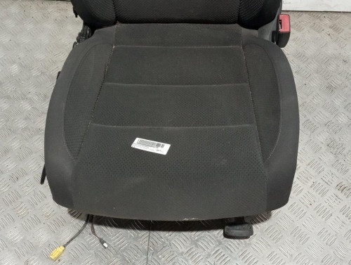  ASIENTO DELANTERO DERECHO 
