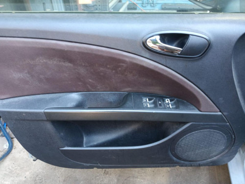 SEAT LEON (1P1) — vehículo donante para recambios 