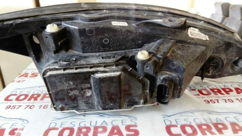 FARO IZQUIERDO Ford FOCUS BERLINA (CAK) 