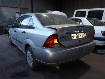 FORD FOCUS BERLINA (CAK)
