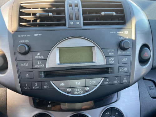 SISTEMA AUDIO / RADIO CD Toyota RAV4 (A3) 
