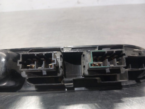  MANDO ELEVALUNAS DELANTERO IZQUIERDO Peugeot 307 BERLINA (S2) 