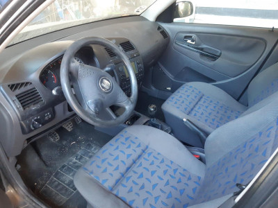 SEAT CORDOBA BERLINA (6K2)
