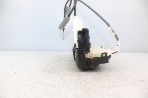 CERRADURA PUERTA DELANTERA IZQUIERDA 