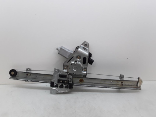 ELEVALUNAS DELANTERO DERECHO Mitsubishi MONTERO (V60/V70) 