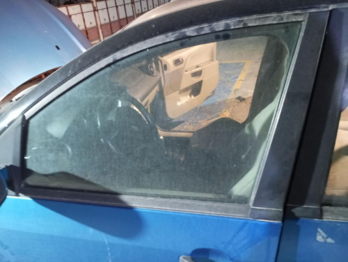 LUNA DELANTERA IZQUIERDA Ford FIESTA (CBK) 