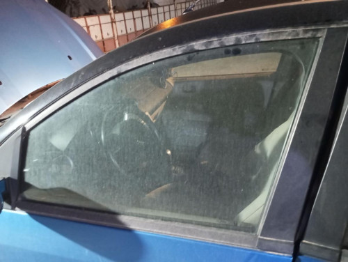 LUNA DELANTERA IZQUIERDA Ford FIESTA (CBK) 