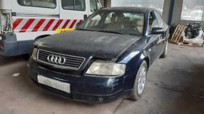 AUDI A6 BERLINA (4B2)