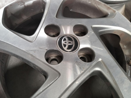 JUEGO LLANTAS Toyota YARIS (P13) 