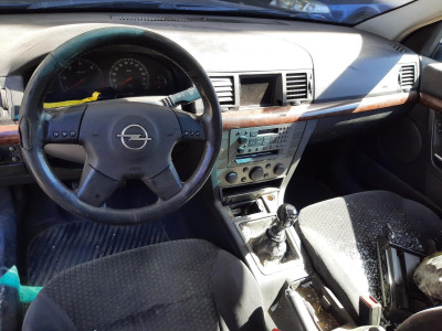 OPEL VECTRA C BERLINA