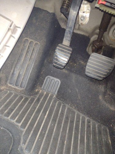 PEDAL EMBRAGUE Renault MEGANE III BERLINA 5P 