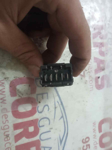  MANDO ELEVALUNAS DELANTERO DERECHO Citroen BERLINGO 