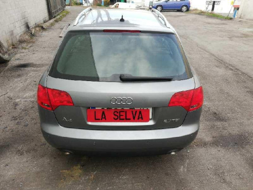 AUDI A4 AVANT (8E) — vehículo donante para recambios 