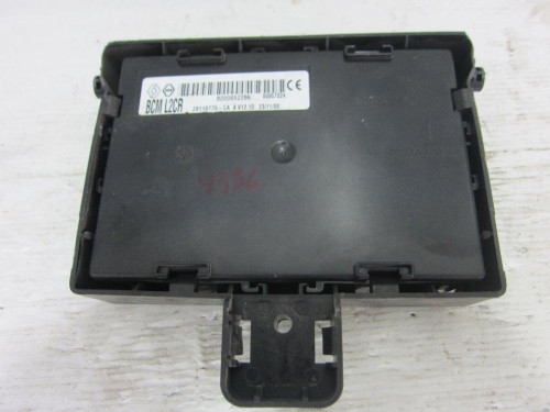  CAJA RELES / FUSIBLES RENAULT CLIO III 