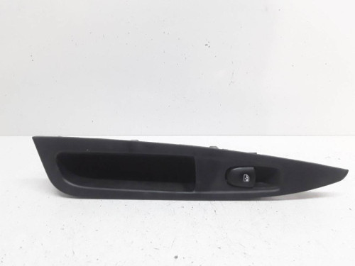 MANDO ELEVALUNAS TRASERO IZQUIERDO NISSAN QASHQAI (J11E) 