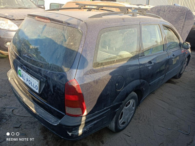 FORD FOCUS BERLINA (CAK)