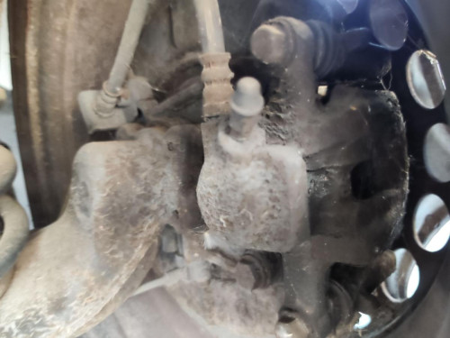 PINZA DE FRENO TRASERA DERECHA Mercedes-Benz VANEO (BM 414) COMPACT VAN 