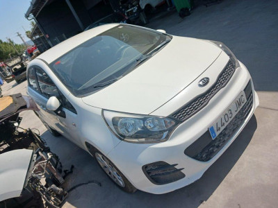 KIA RIO (UB)