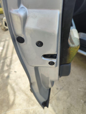 CERRADURA PUERTA DELANTERA IZQUIERDA