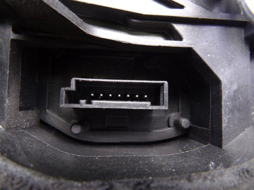 CERRADURA PUERTA TRASERA IZQUIERDA used