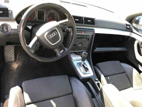  AUDI A4 BERLINA (8E) 