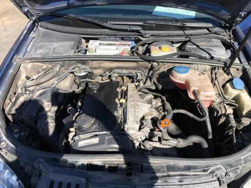  AUDI A4 BERLINA (8E) 