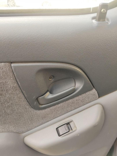 MANETA INTERIOR TRASERA IZQUIERDA Toyota Yaris Verso (NCP2/NLP2)(1999->) Toyota Yaris Verso (NCP2/NLP2)(1999->) 
