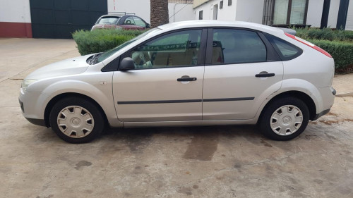 Ford Focus Berlina (CAP)(08.2004->) — автомобиль-донор на запчасти 