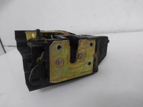 CERRADURA PUERTA TRASERA DERECHA SSANGYONG KYRON 